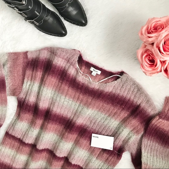 Kensie Sweaters - NWT Kensie pink and gray knit sweater
